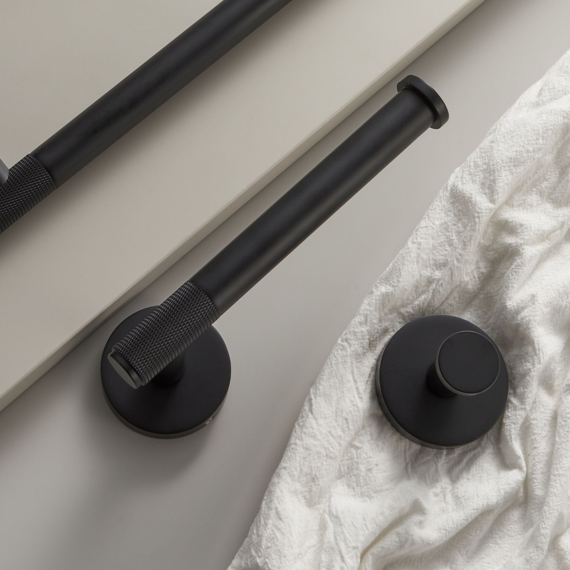 Toilet Paper Holder BA01-HD160 | Black