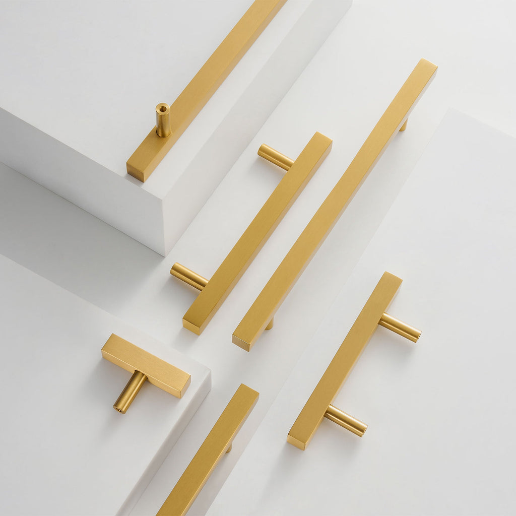 Greb CH012 | Kvadrat | Messing