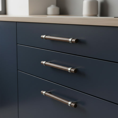 Handle CH025W | Walnut + Nickel