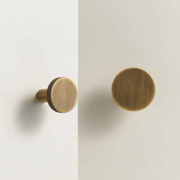 Knob CH057 | Knurled | Antique Brass